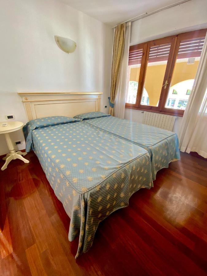 Camere Al Veliero Gardone Riviera Luaran gambar