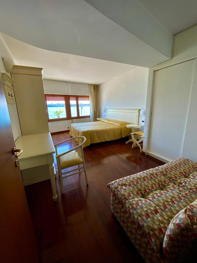 Camere Al Veliero Gardone Riviera Luaran gambar