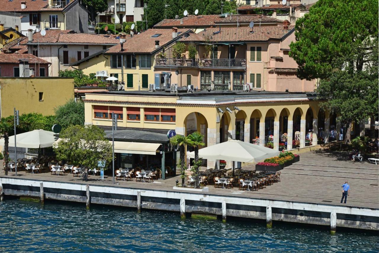 Camere Al Veliero Gardone Riviera Luaran gambar
