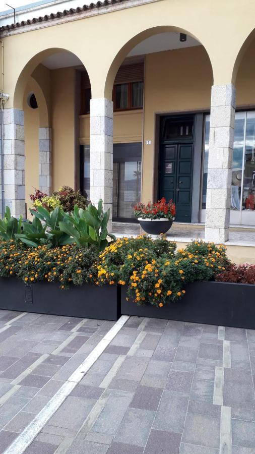 Camere Al Veliero Gardone Riviera Luaran gambar